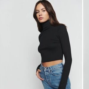 Reformation Davy Cropped Ribbed Turtleneck Tee Black - Size XS